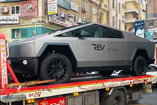 Tesla Cyber Truck 2024